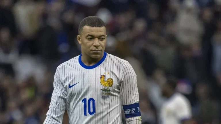 Kylian Mbappé réclame 263 millions d'euros au PSG devant le conseil des Prud'hommes