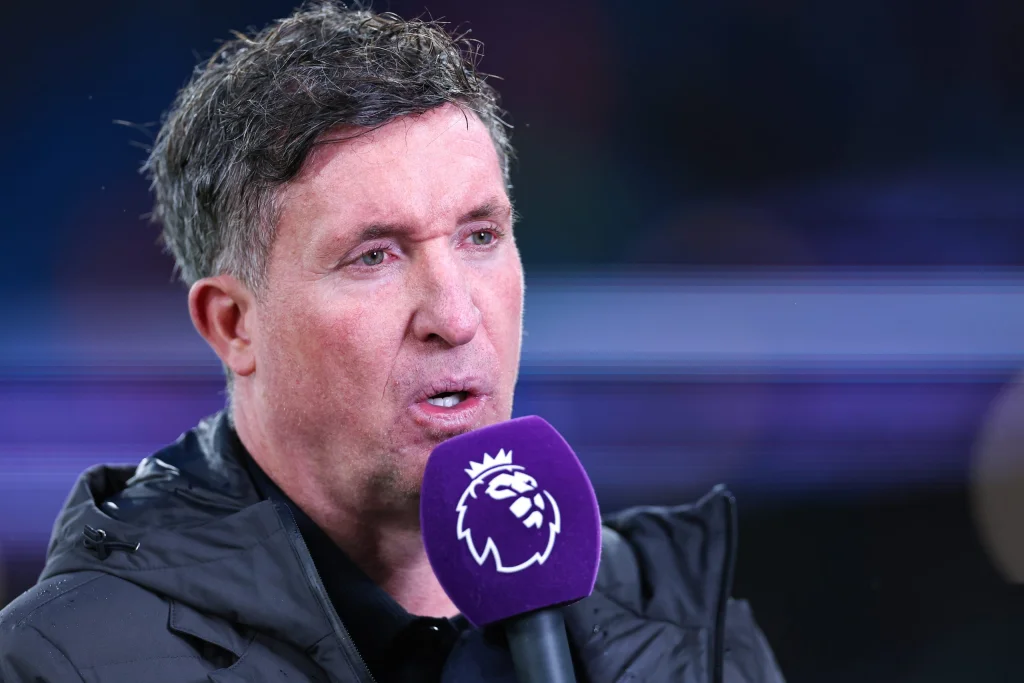 Robbie Fowler critique la performance de Benjamin Sesko à Manchester United