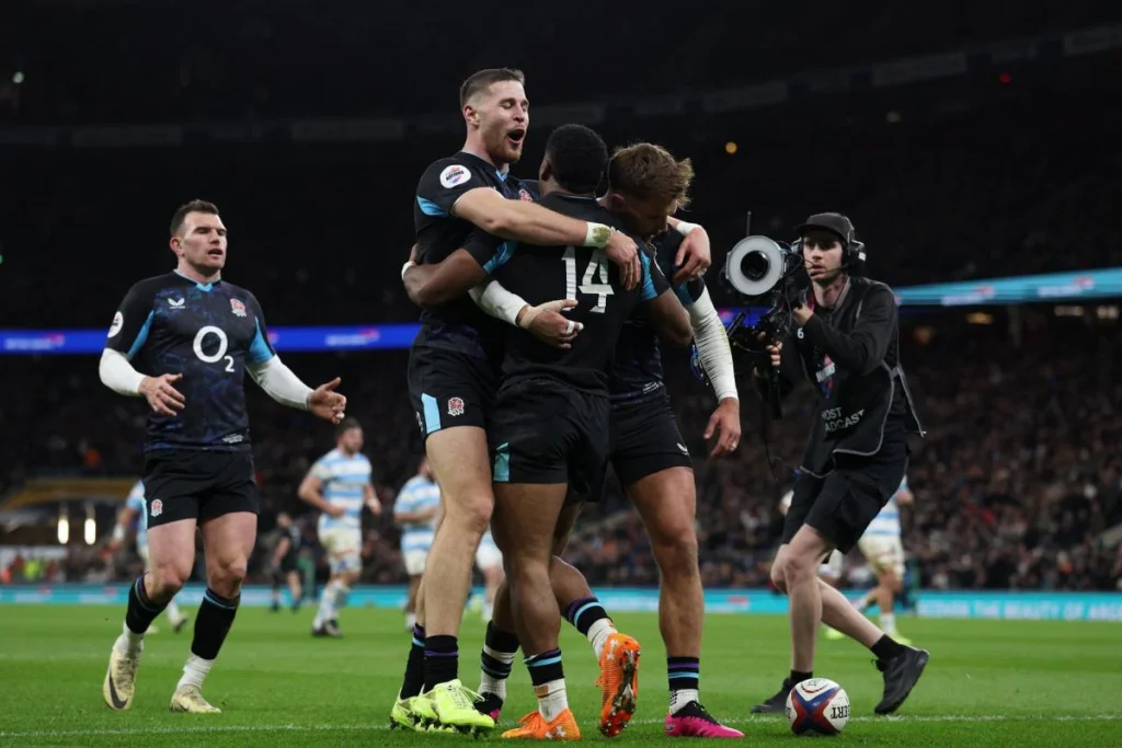 Angleterre bat Argentine et reste invaincue en tournée d'automne