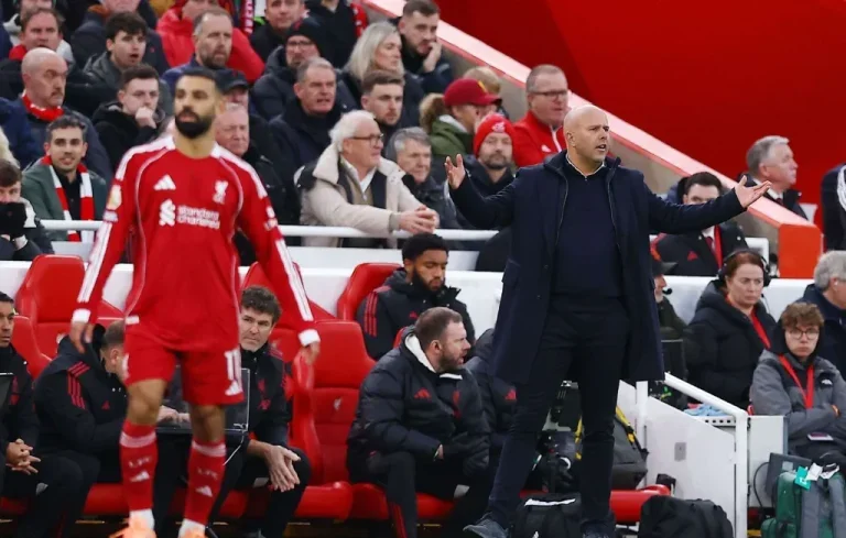 Arne Slot Liverpool crise après Liverpool face à Nottingham Forest