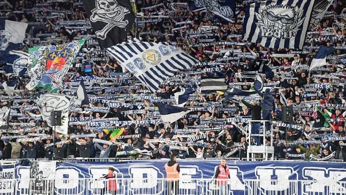Coupe de France : supporters des Girondins escortés après l’arrêt du train
