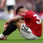 Manchester United : Sesko absent pour 3 à 4 semaines après sa blessure au genou