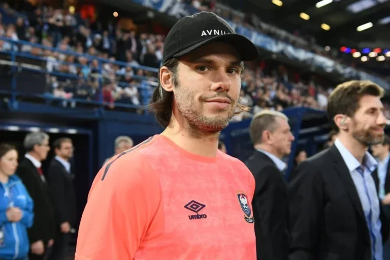 Orelsan répond à Mbappé avec ironie sur son album La Fuite en Avant