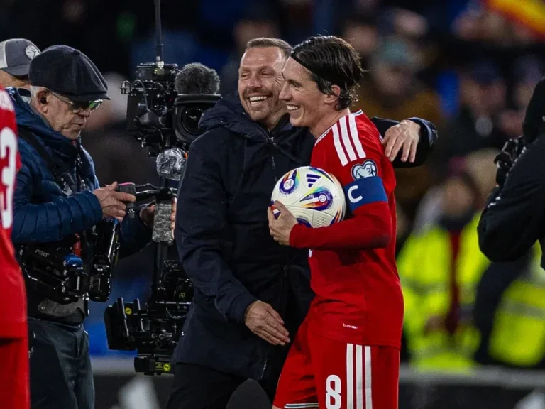 Évaluation des joueurs du Pays de Galles lors de la victoire 7-1 contre la Macédoine