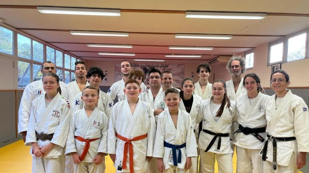 Stage d’arbitrage pour jeunes judokas : formation et échanges