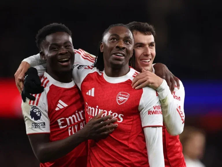 Arsenal domine Tottenham : analyse du succès et des enjeux