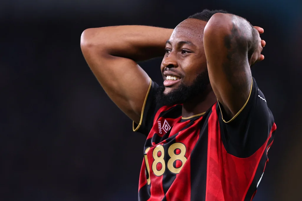 Manchester United et Liverpool ciblent Antoine Semenyo : clause de libération confirmée