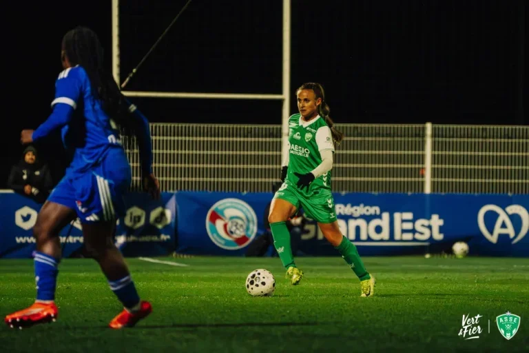 Strasbourg bat Saint-Étienne 2-0 en Arkema Première Ligue