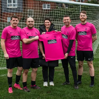 Continent 8 sponsorise le Douglas Athletic FC pour la saison 2025/26