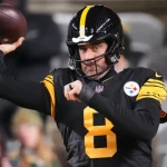 NFL : Rodgers et Steelers dominent Miami et restent en tête de l'AFC North