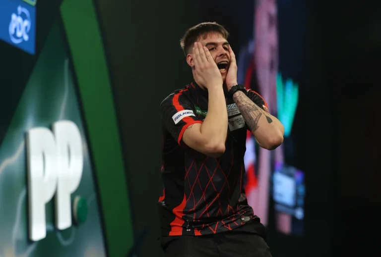 Darts : Dom Taylor exclu du Championnat du Monde après un contrôle antidopage