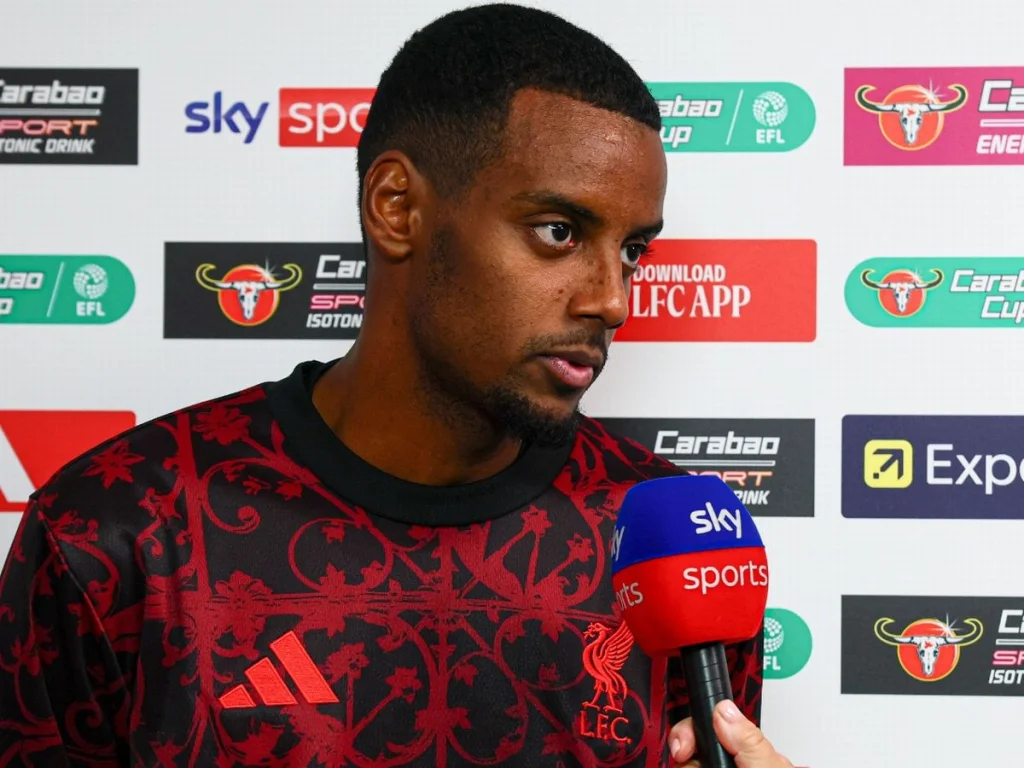 Alexander Isak s'exprime sur son transfert à Liverpool et Newcastle