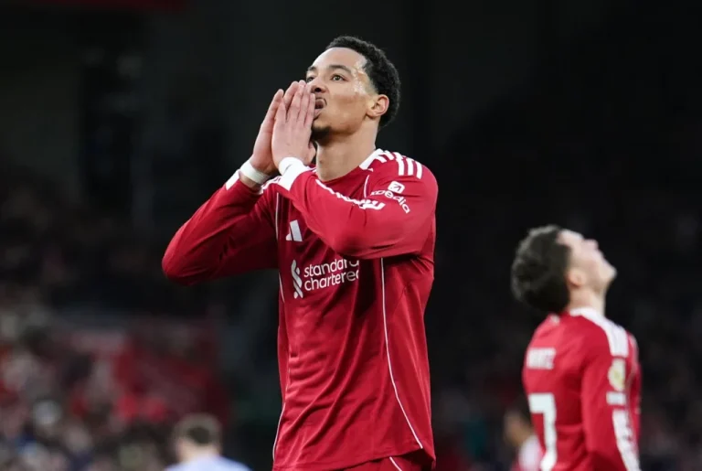 Prédiction Tottenham vs Liverpool : Ekitike pour continuer à marquer