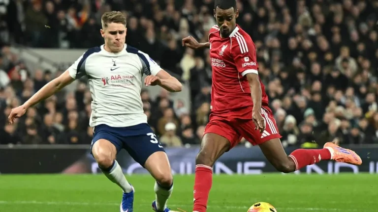 Liverpool s'impose face à Tottenham en Premier League