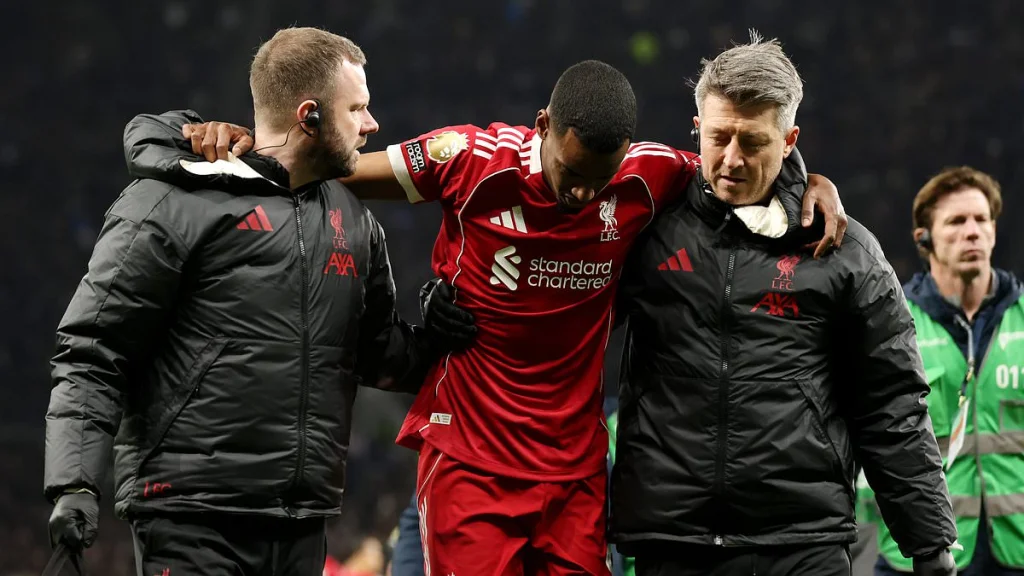 Blessure d'Alexander Isak après son but contre Tottenham : mise à jour