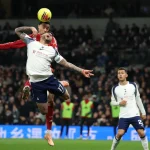 Thomas Frank critique la VAR après la défaite de Tottenham face à Liverpool