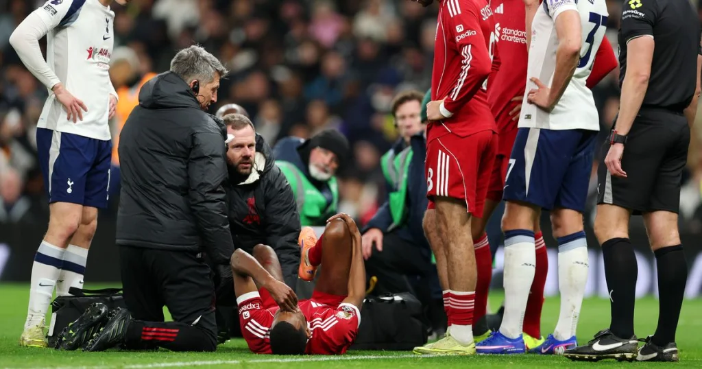 Liverpool : blessure d'Alexander Isak après son but contre Tottenham