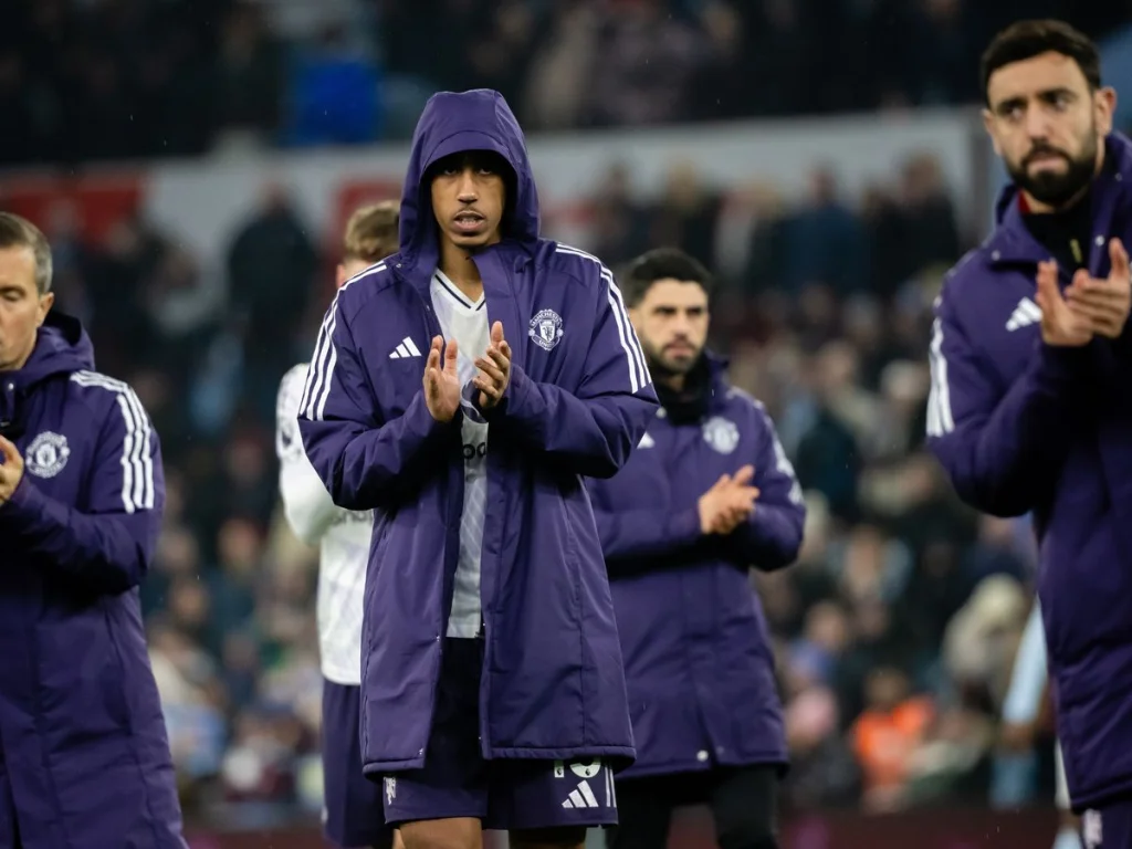 Ruben Amorim défend trois joueurs de Manchester United après la défaite contre Aston Villa