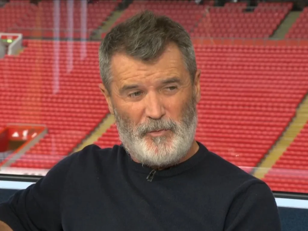 Roy Keane loue un joueur de Manchester United face à Aston Villa