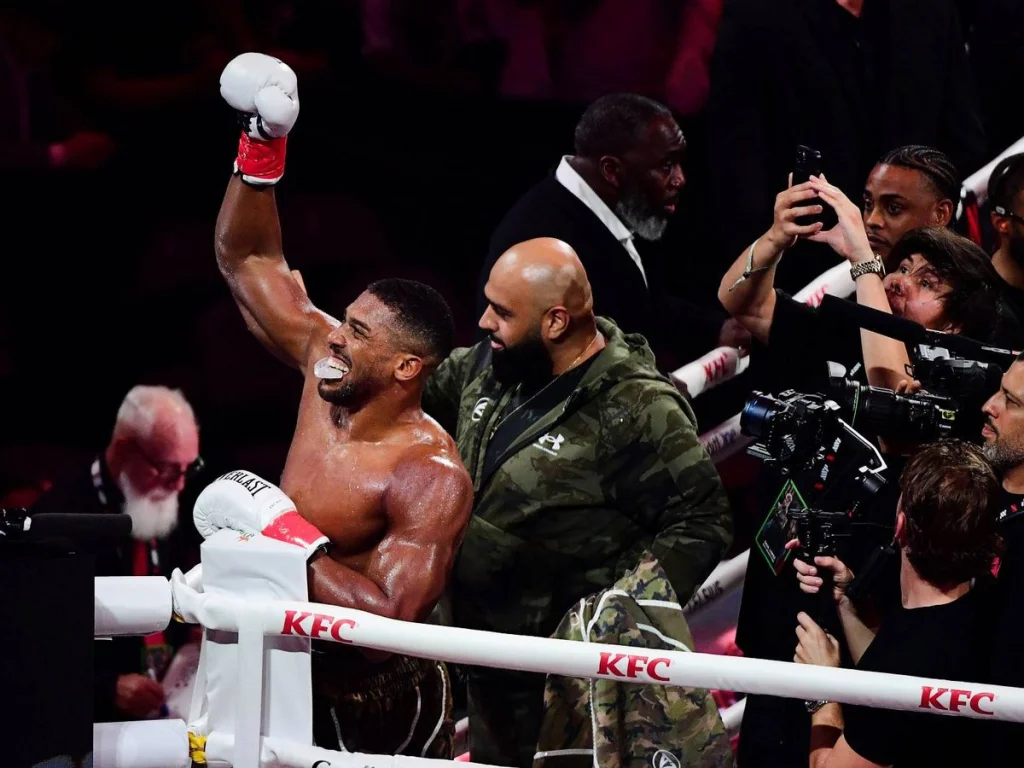 Anthony Joshua doit payer 32 millions de livres d'impôts malgré sa victoire