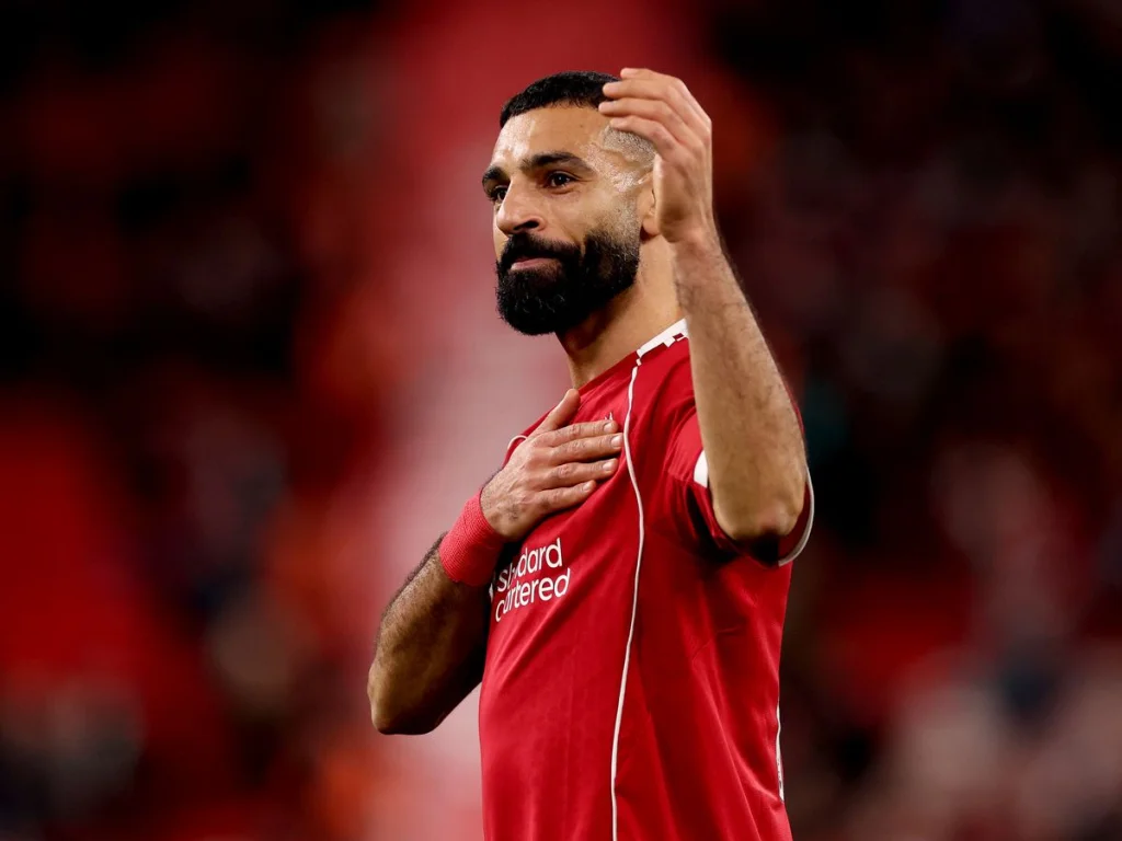Mohamed Salah rassuré par l'entraîneur égyptien avant la CAN