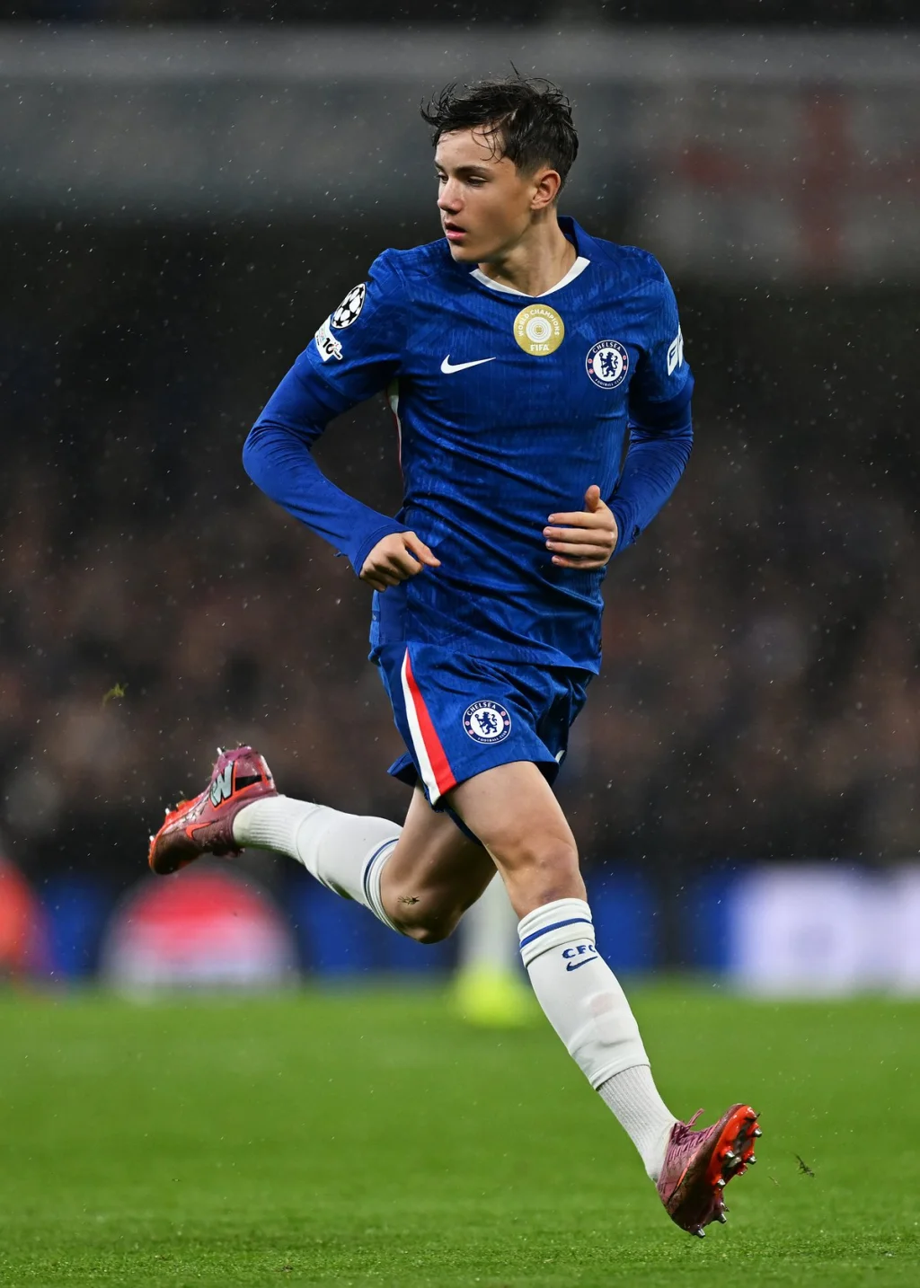 Jeunes talents de Chelsea : leur rôle pour économiser en transferts en 2026