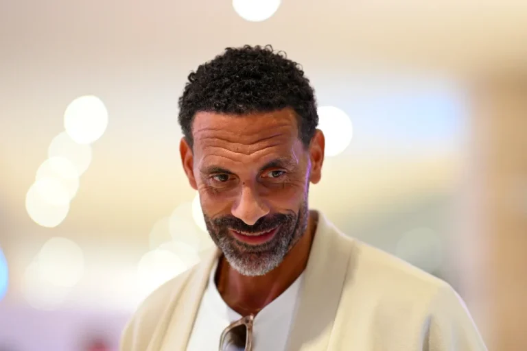 Rio Ferdinand remet en question les commentaires de Saka sur la course au titre
