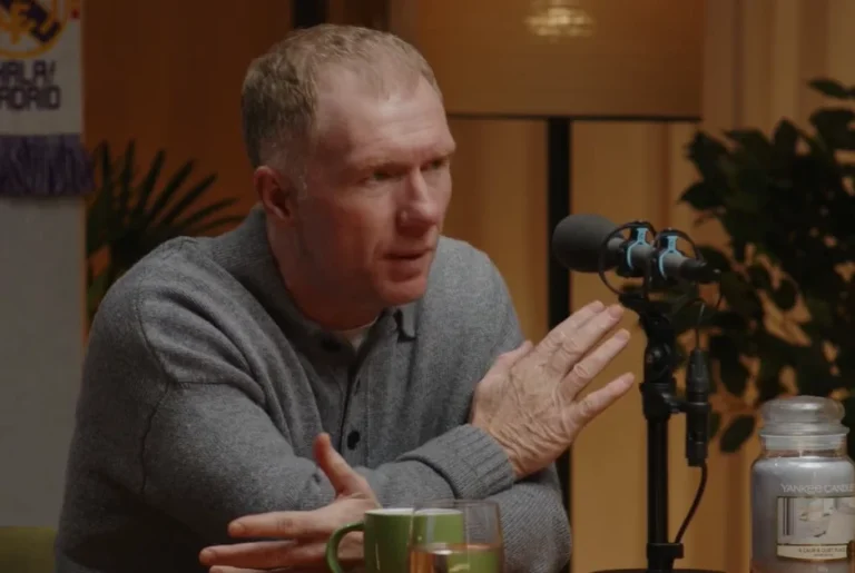 Paul Scholes souhaite que Manchester United signe un milieu à la Declan Rice