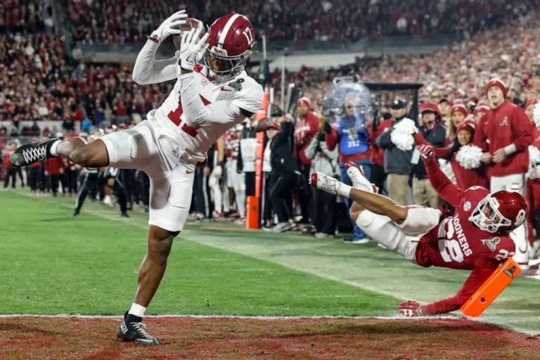 Baisse de 7 % des audiences du College Football Playoff en raison de la concurrence NFL