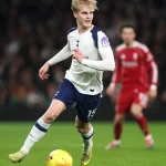 Thomas Frank loue la polyvalence de Lucas Bergvall, futur pilier de Tottenham