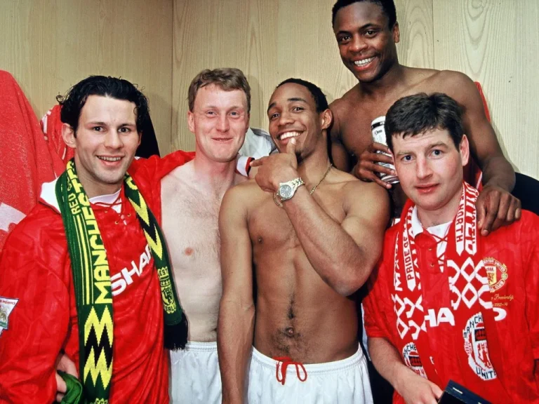 Paul Ince loue la fidélité des supporters de Liverpool face à Manchester United