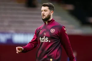Craig Halkett prolonge avec Hearts jusqu'en 2028 et envisage sa retraite à Tynecastle