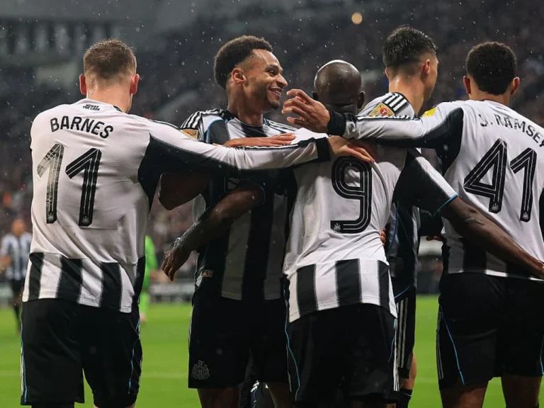 Composition et actualités du Newcastle United face à Burnley