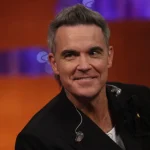 Andrea Bocelli et Robbie Williams à la cérémonie du tirage de la Coupe du Monde