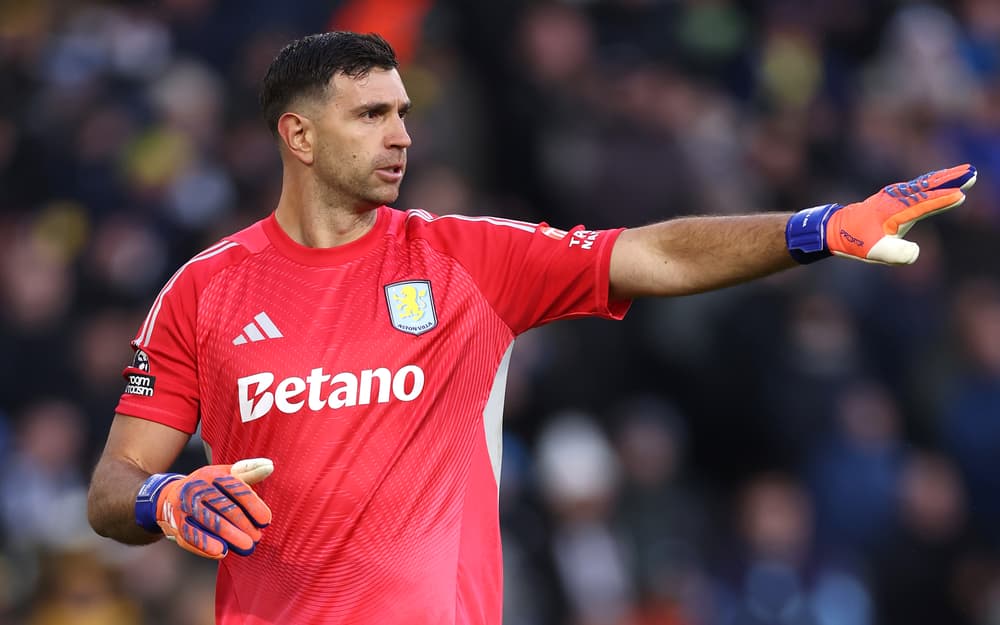 Emiliano Martínez lors d'un entraînement avec Aston Villa