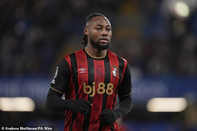 City en poursuite du transfert d’un ailier de Bournemouth