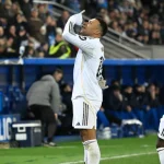 Mbappé célèbre son but en hommage à son frère Ethan lors d'une victoire du Real Madrid