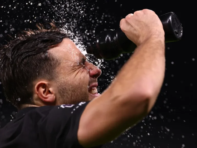 Pep Guardiola envisage un changement de milieu après Fulham