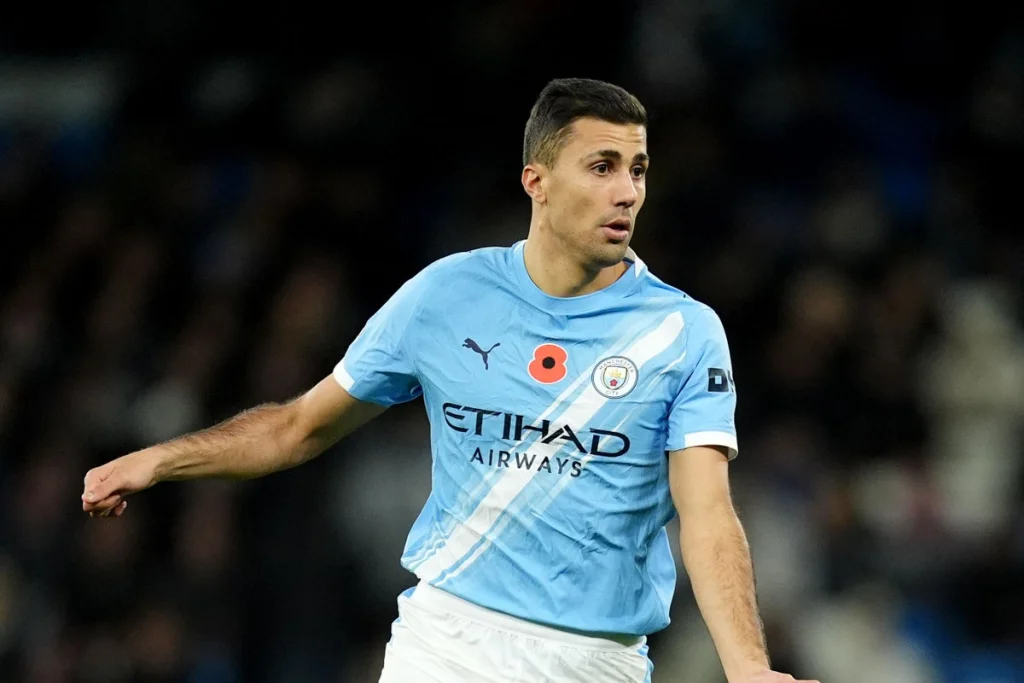 Rodri de retour à Manchester City : Guardiola reste prudent sur le titre