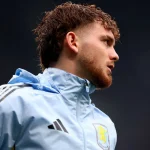 Liverpool pourrait rappeler Harvey Elliott d'Aston Villa en pleine crise