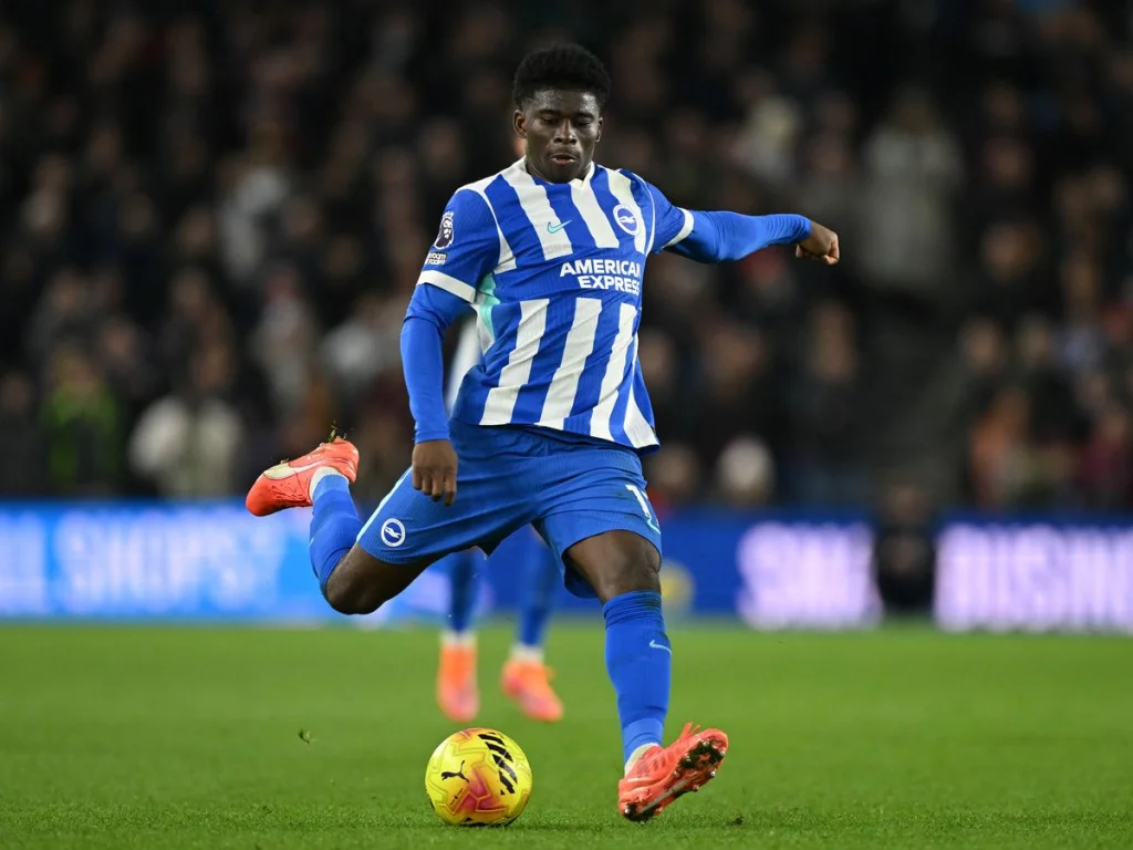 Manchester United : Quatre transferts clés à envisager en janvier