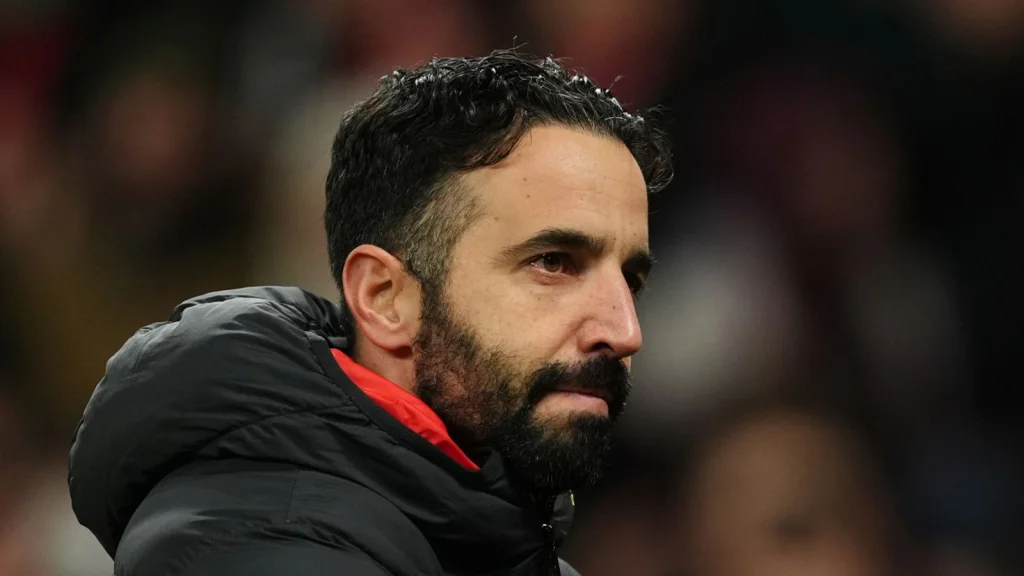 Tactiques de Ruben Amorim chez Manchester United : évolution et adaptation