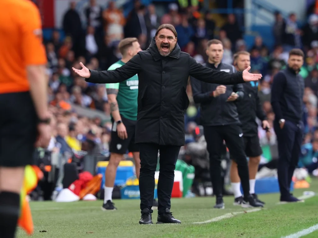 Leeds vs Manchester United : tensions et préparation pour le derby