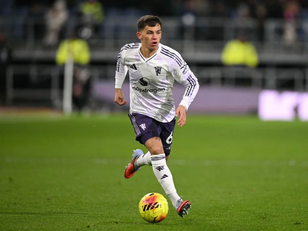 Darren Fletcher prévoit un avenir prometteur pour Shea Lacey à Manchester United