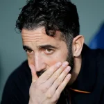 Manchester United envisage de réduire 13 millions de livres de salaires après le départ de Ruben Amorim