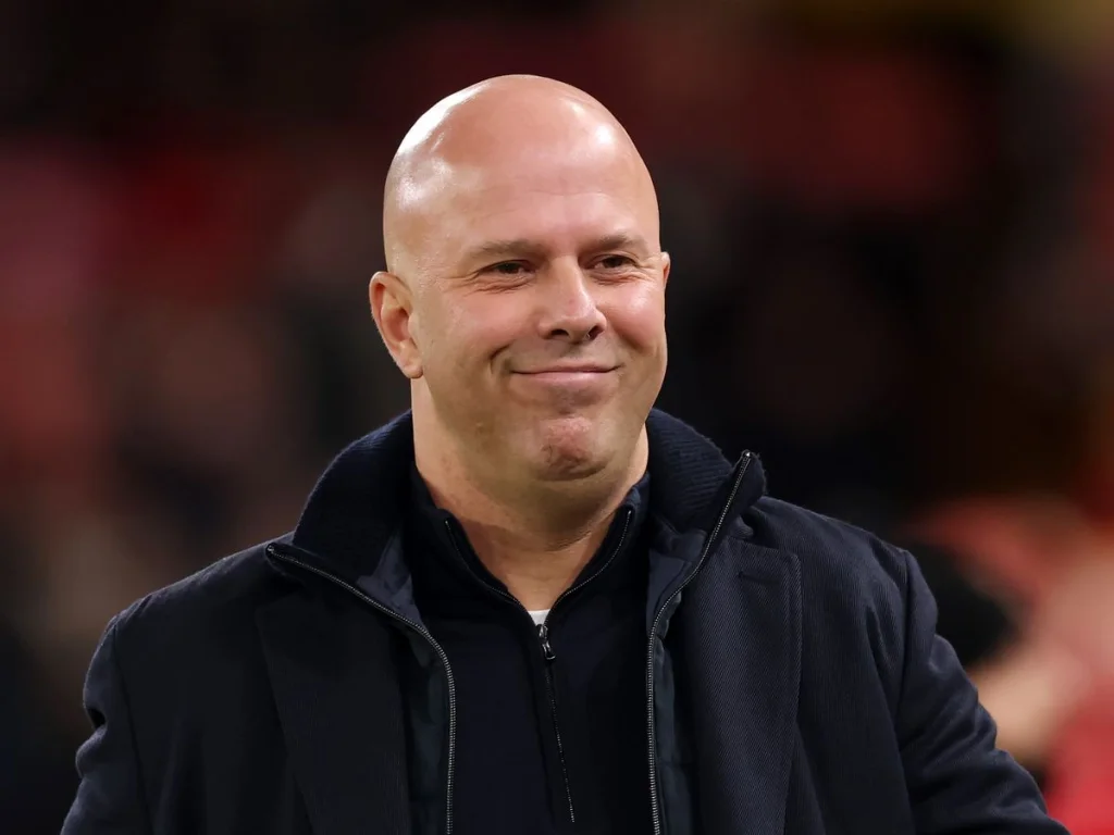 Liverpool : Arne Slot évoque les transferts et l'état de l'effectif