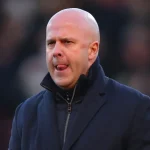 Liverpool : Michael Owen soutient Arne Slot face aux critiques