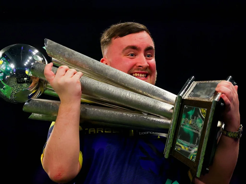 Luke Littler dépense 1 million de livres après sa victoire au championnat du monde de fléchettes