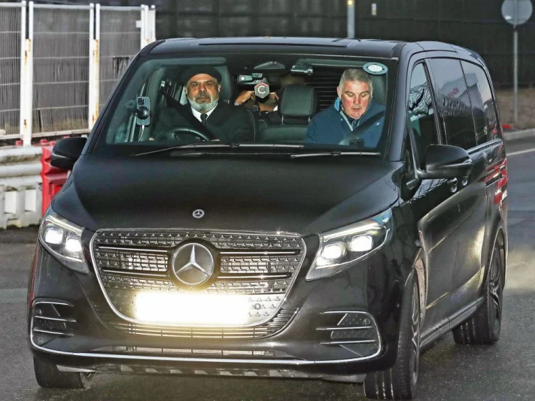 Antoine Semenyo arrive à Manchester avant son transfert à Manchester City