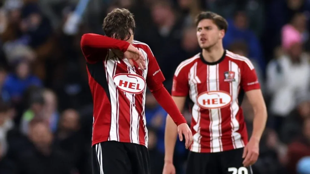 Exeter City : le défi du football anglais face à la crise financière